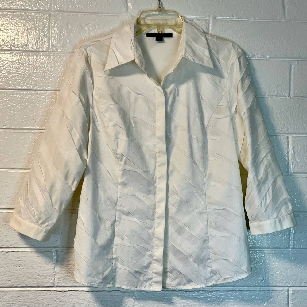 LAFAYETTE 148 NEW YORK Unique white shirt w/ diagonal raw edged trim sz 10  EUC